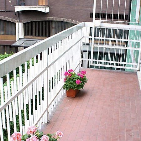 Villa Melchiorre Milan Bagian luar foto