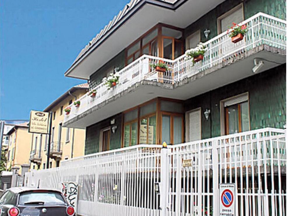 Villa Melchiorre Milan Bagian luar foto